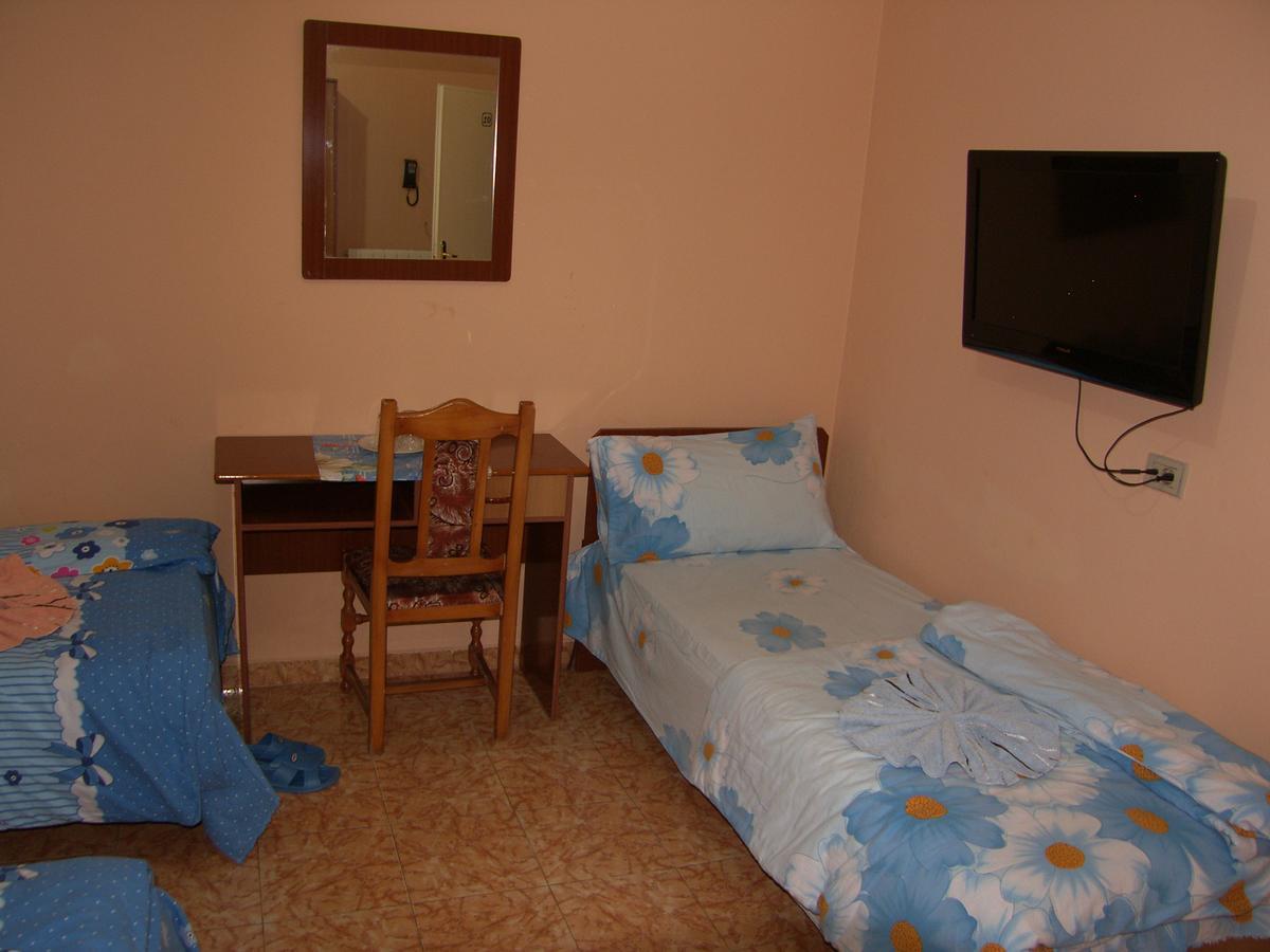 Shkodra Hotel Extérieur photo
