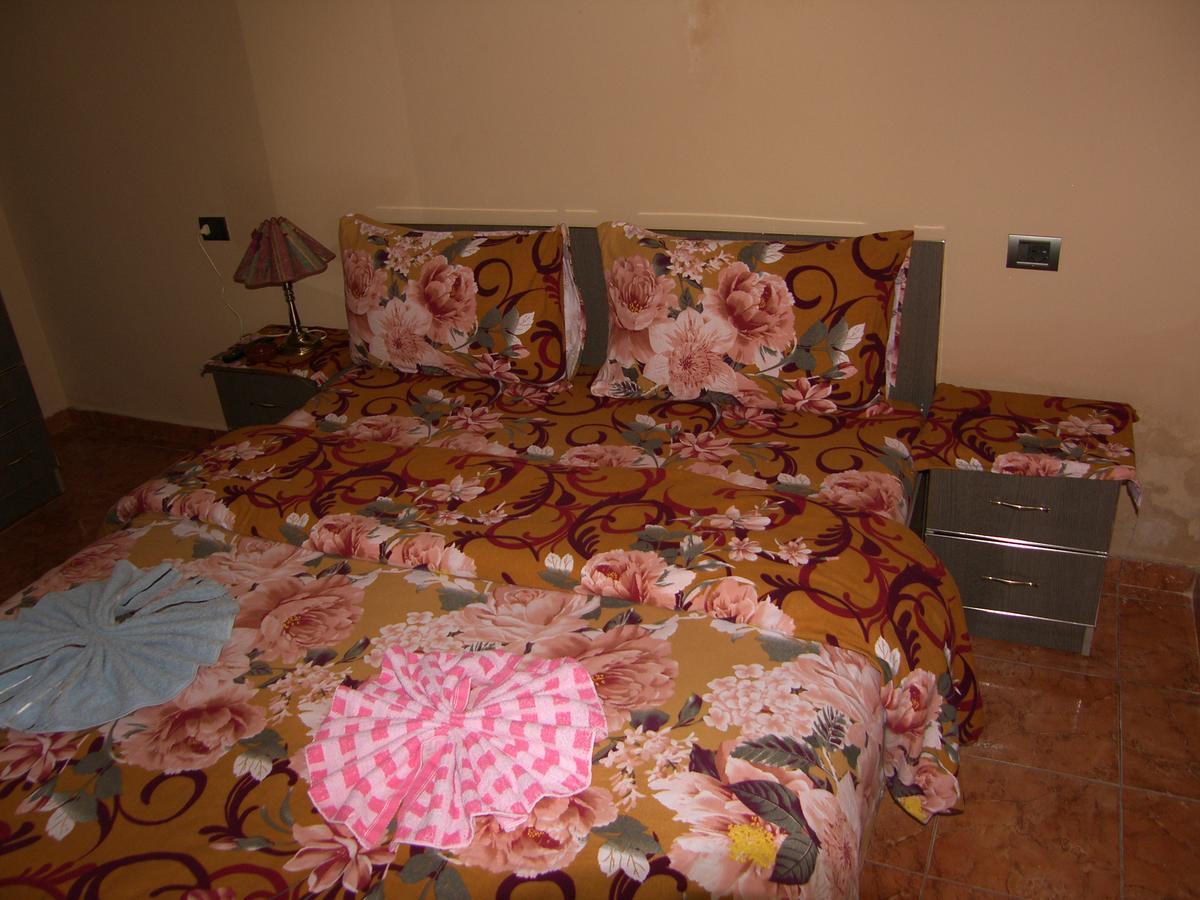 Shkodra Hotel Extérieur photo