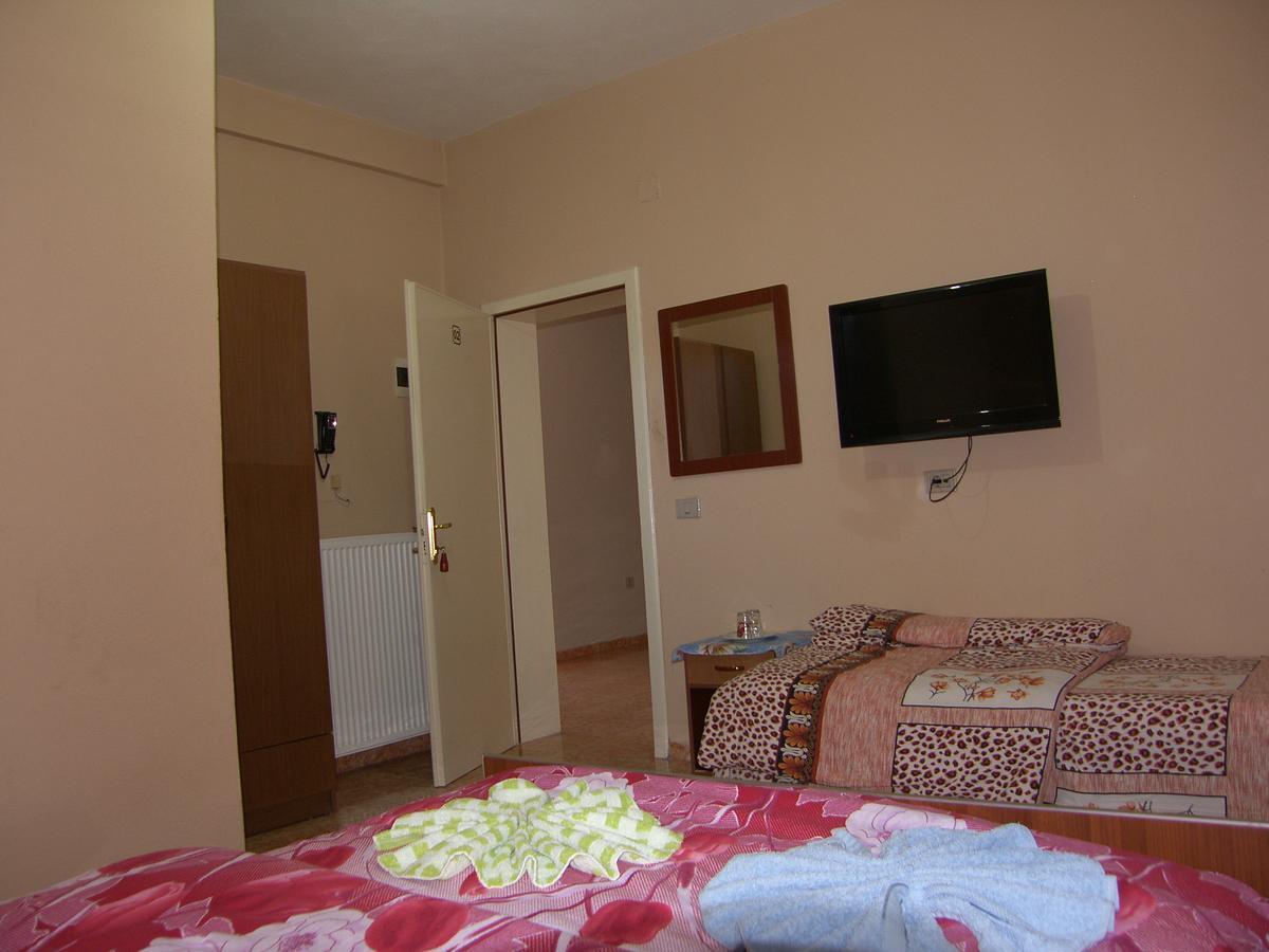 Shkodra Hotel Extérieur photo