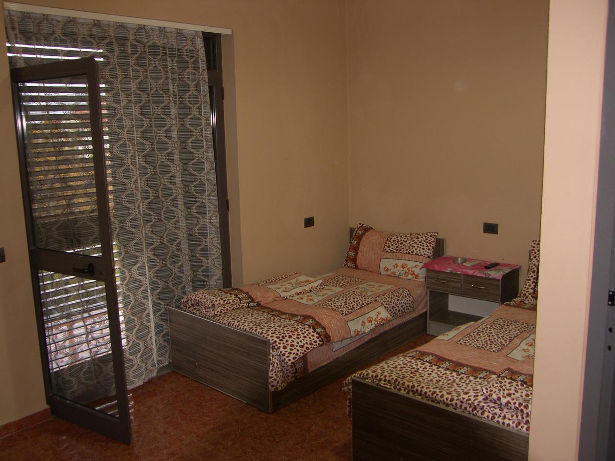 Shkodra Hotel Extérieur photo