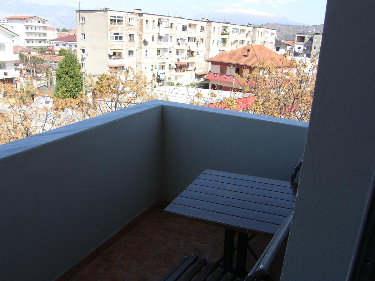 Shkodra Hotel Extérieur photo