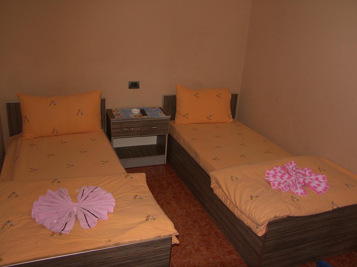Shkodra Hotel Extérieur photo